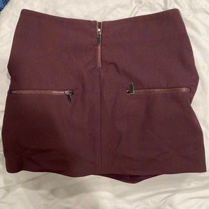 Elizabeth and James mini skirt with zippers. Excellent condition